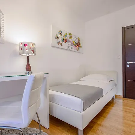 Arya - Heated Pool, Roof Hot Tub, Gym, Near The With Amazing Views! Villa *