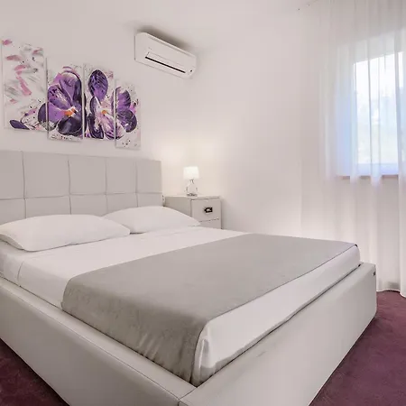 Arya - Heated Pool, Roof Hot Tub, Gym, Near The With Amazing Views! Villa