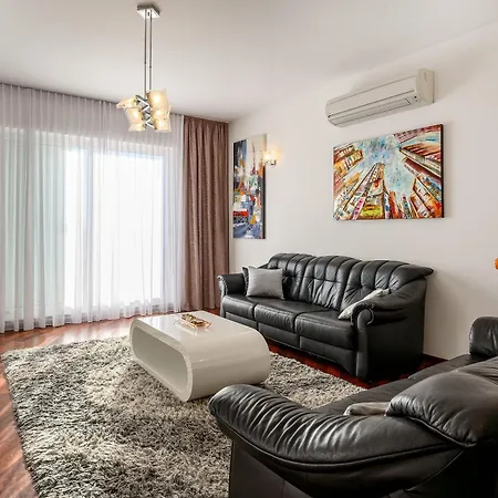 Arya - Heated Pool, Roof Hot Tub, Gym, Near The With Amazing Views! *